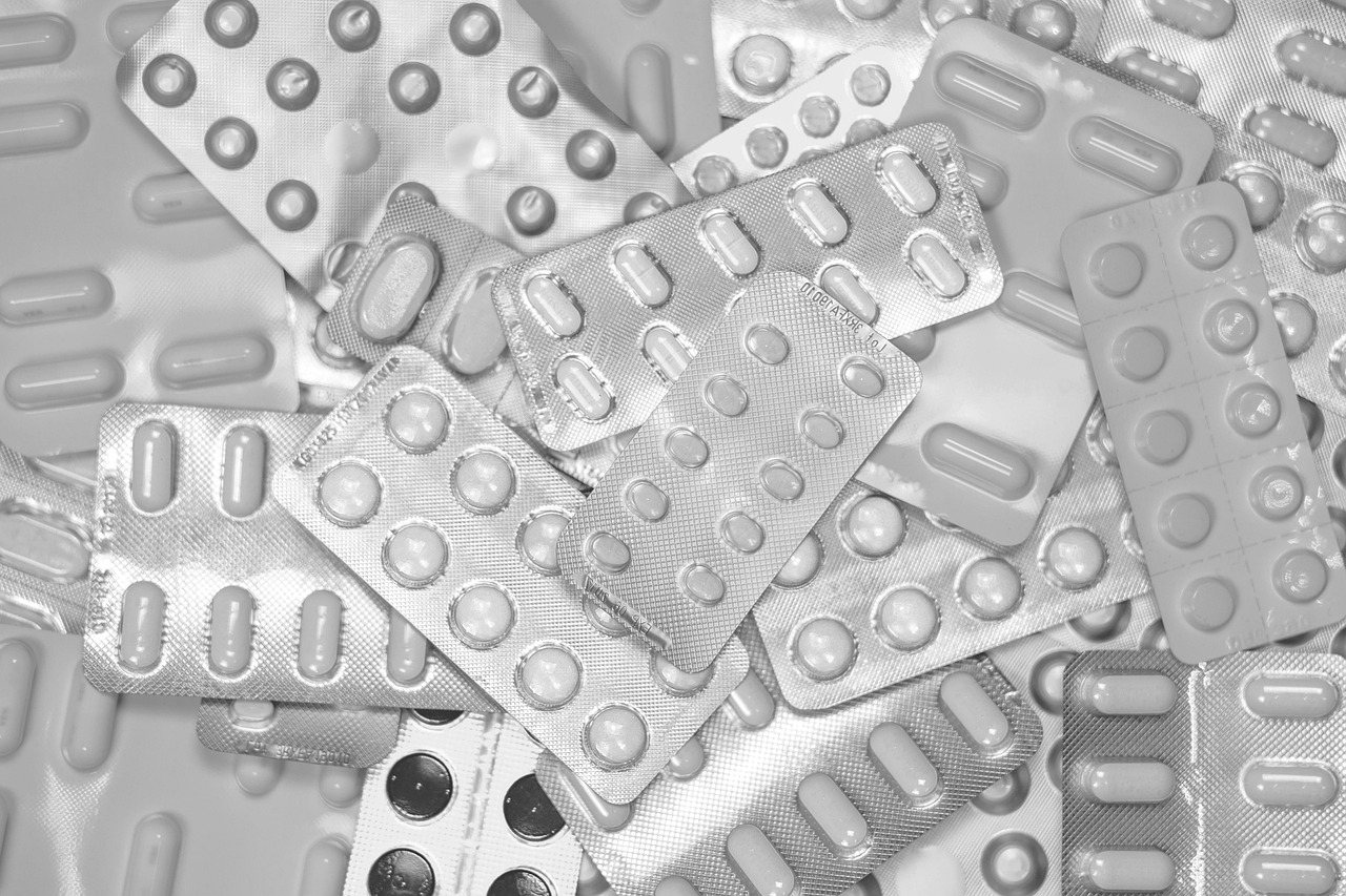 Antiretroviral medicine pills